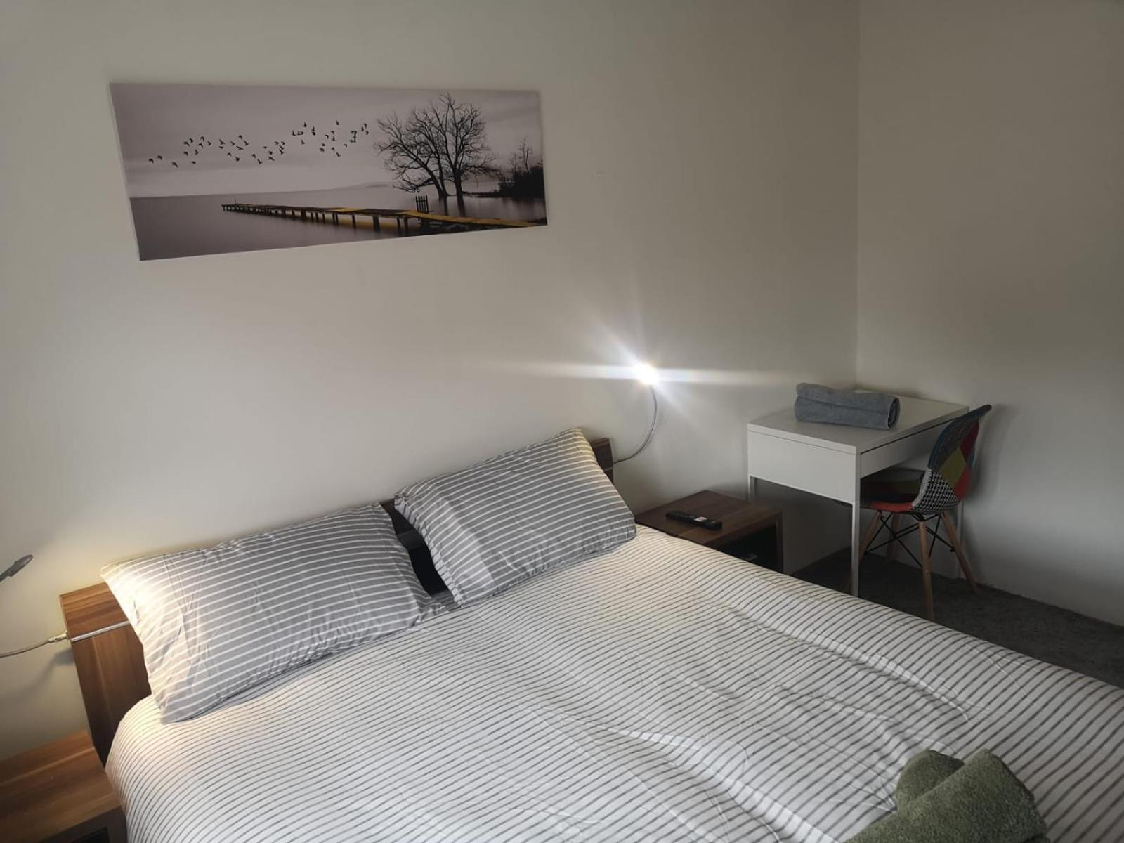 Mossbank House Luton Airport Hotel ภายนอก รูปภาพ