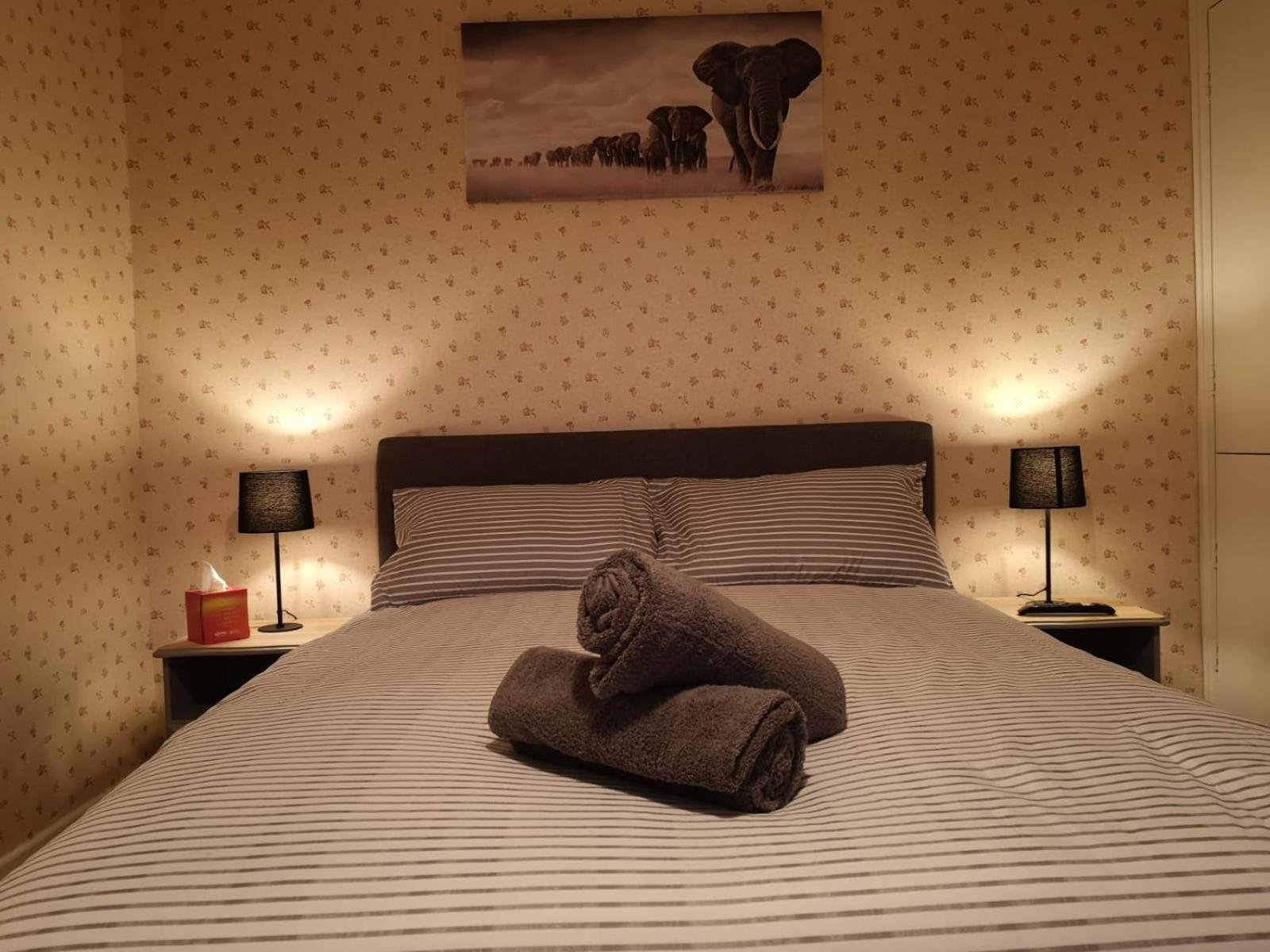 Mossbank House Luton Airport Hotel ภายนอก รูปภาพ